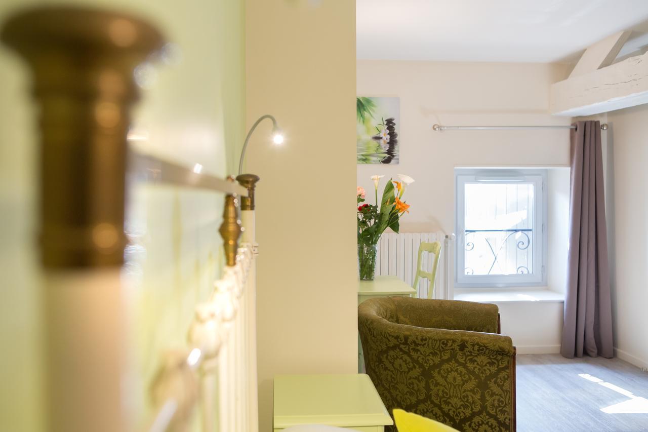 Saint-Saud-Lacoussière Hotel Restaurant Le Sully المظهر الخارجي الصورة